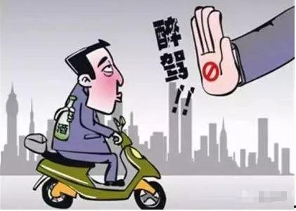 危险驾驶爆料案例最新版,危险驾驶案例警示录，违规行为触目惊心
